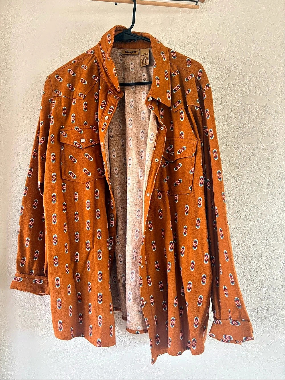 Wrangler Women's Lightweight Long Sleeve Flannel Western Snap Shirt Lightweight